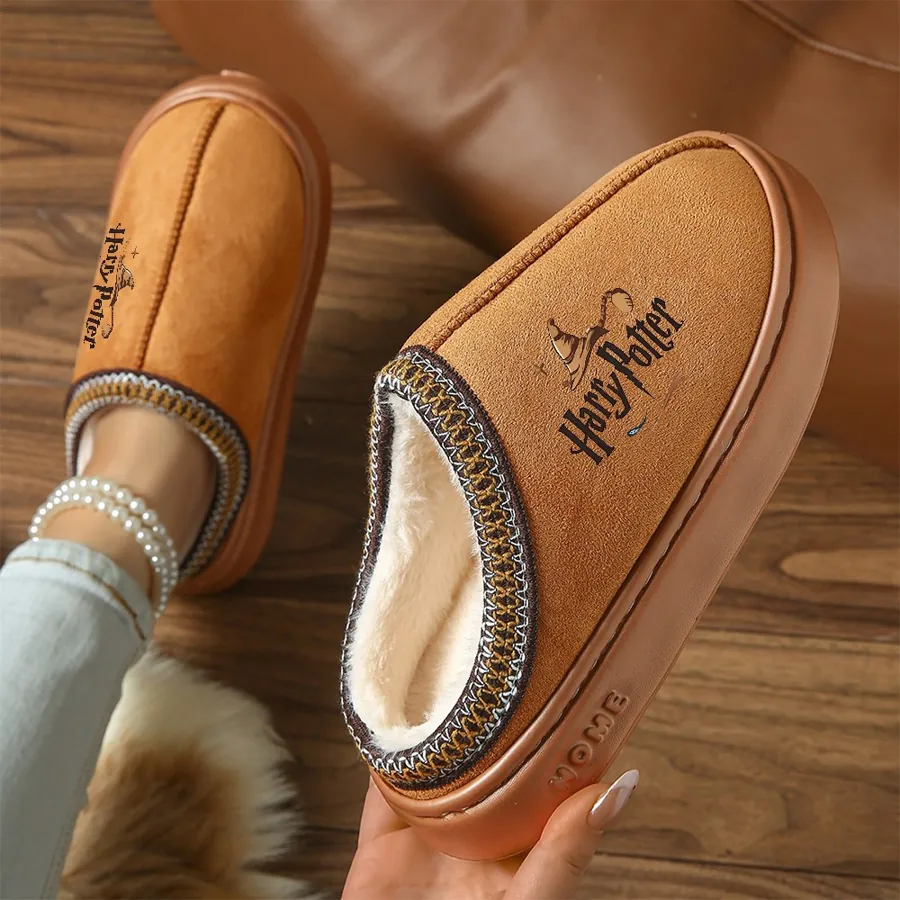Warner Bros. DC Harry Potter Men'S Plush Slippers for Indoor Use — photo 2