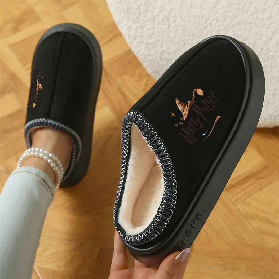 Warner Bros. DC Harry Potter Men'S Plush Slippers for Indoor Use — photo 5
