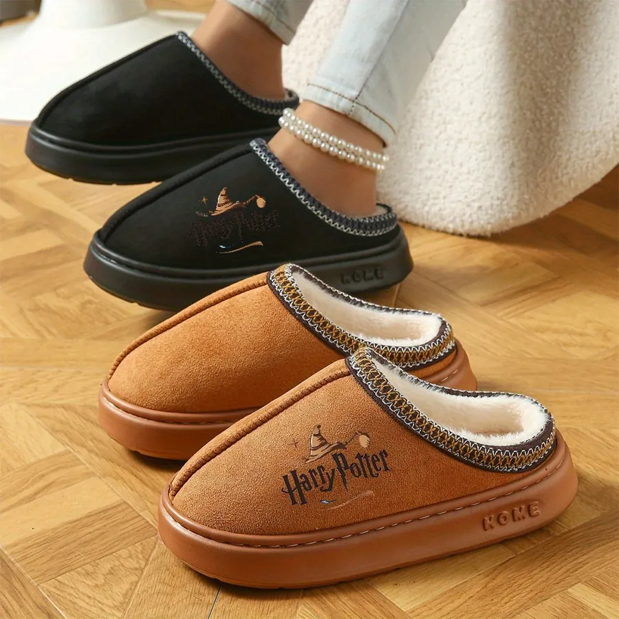 Warner Bros. DC Harry Potter Men'S Plush Slippers for Indoor Use — photo 8